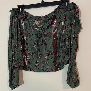True Craft Blouse Size XS Smocked Off Shoulder Long Sleeve Green Floral Boho Top
